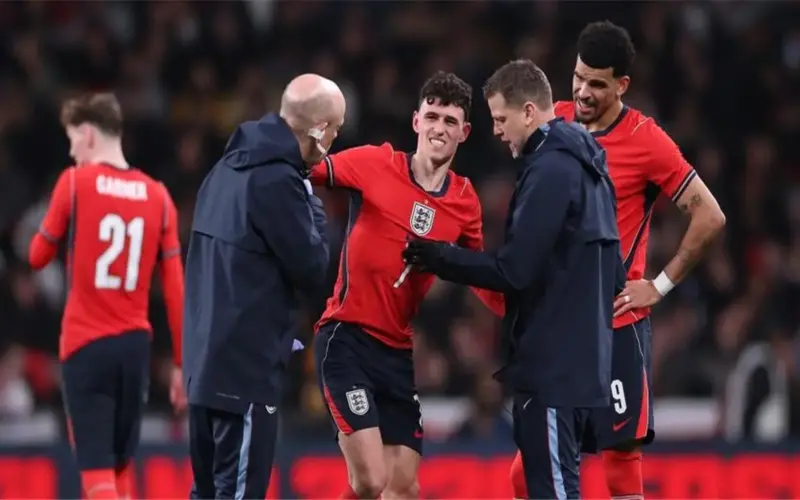 أراوخو يكشف عن حديثه مع فودين خلال ودية إنجلترا وأوروجواي